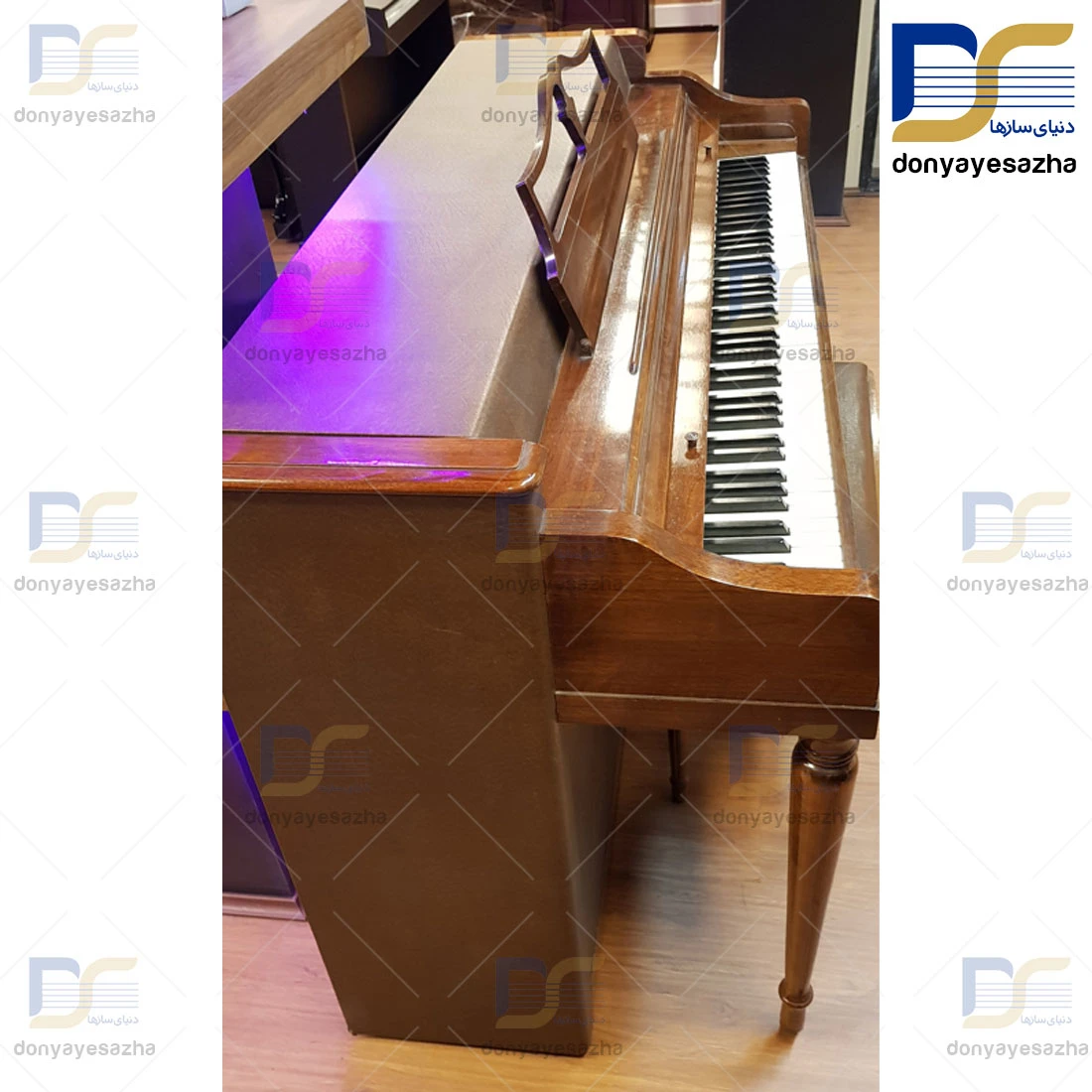 پیانو آکوستیک اسپینت ورلیتزر wurlitzwer spinet آمریکایی