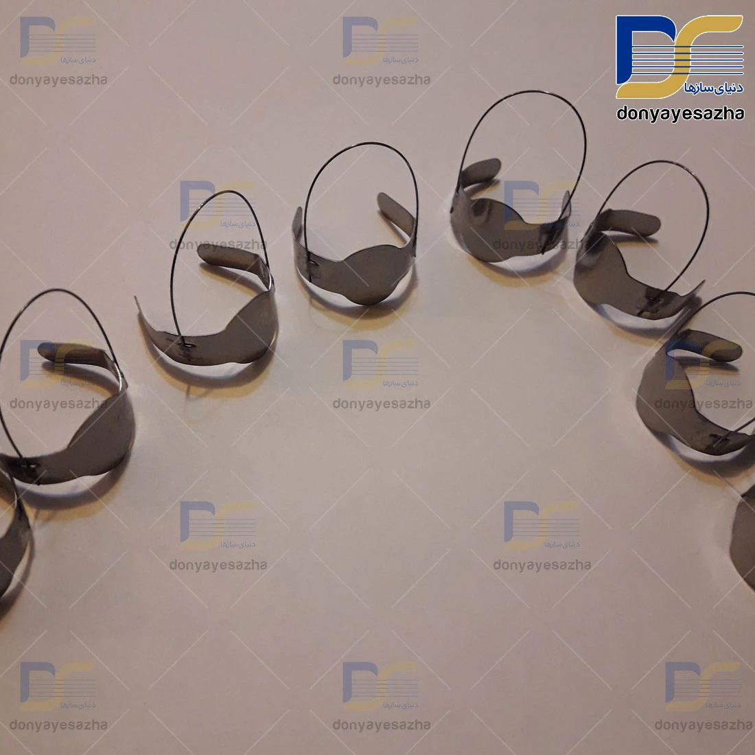 مضراب فلزی سه تار
